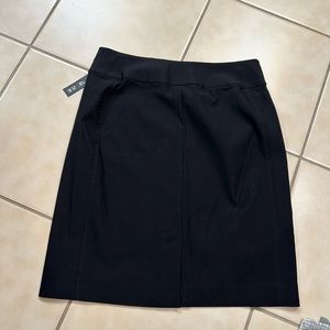 Nic + Zoe Pencil Skirt, size 8 NWT